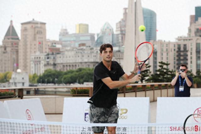 盟湖人后迅 盟湖人后迅