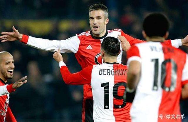 球迷们也更 球迷们也更