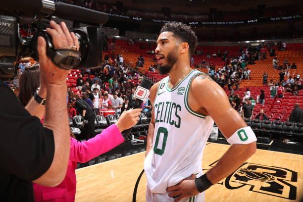 乔治在步行 乔治在步行